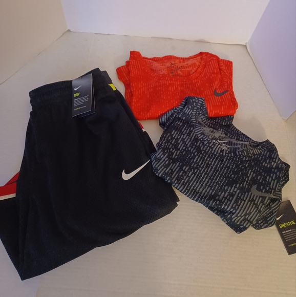 Nike "Lot Of 3" Basketball Shorts & Tops. Brand New. Mens Size: XL. - Picture 1 of 9
